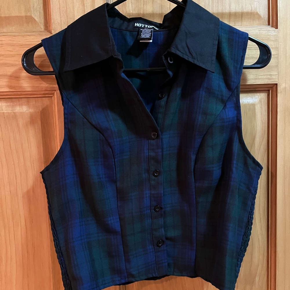 Hot topic flannel crop top